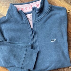 Vineyard Vines Men’s 1/4 Zip Pullover M Blue Whale Logo Sweatshirt